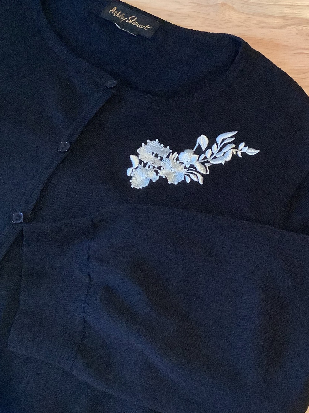VTG Y2K Plus Size Ashley Stewart Black Crepe Knit Cardigan Embroidered Size 22